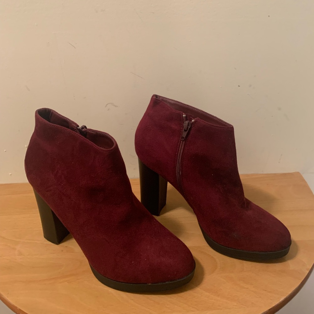 Wild Diva Lounge Faux Suede Burgundy Chunky Ankle Boots Women's Size 9 Boho